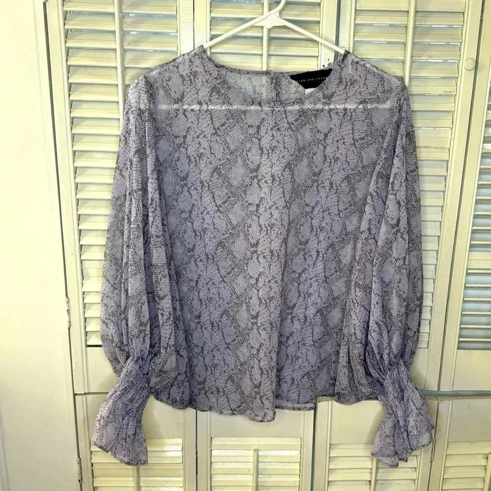 Lavender snake print sheer top - Picture 3 of 6